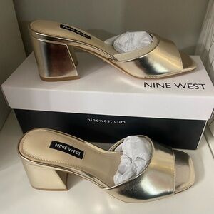 Nine West Womens Gold Gagen Slide Sandal